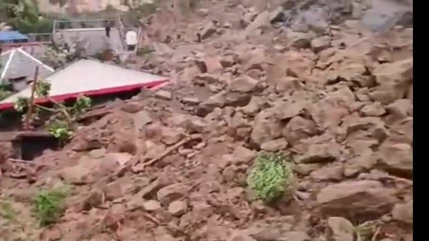 धर्मपुर: भारी बारिश और बादल फटने से धर्मपुर में हुई भारी तबाही, कई घर तबाह व बाजार हुआ जलमग्न