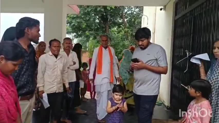 डूंगरपुर: गामडी अहाडा सीएचसी का डॉक्टर बिना बताए हुआ अनुपस्थित, कुत्ते के काटने से घायल मरीज को इलाज न मिलने पर हुआ हंगामा