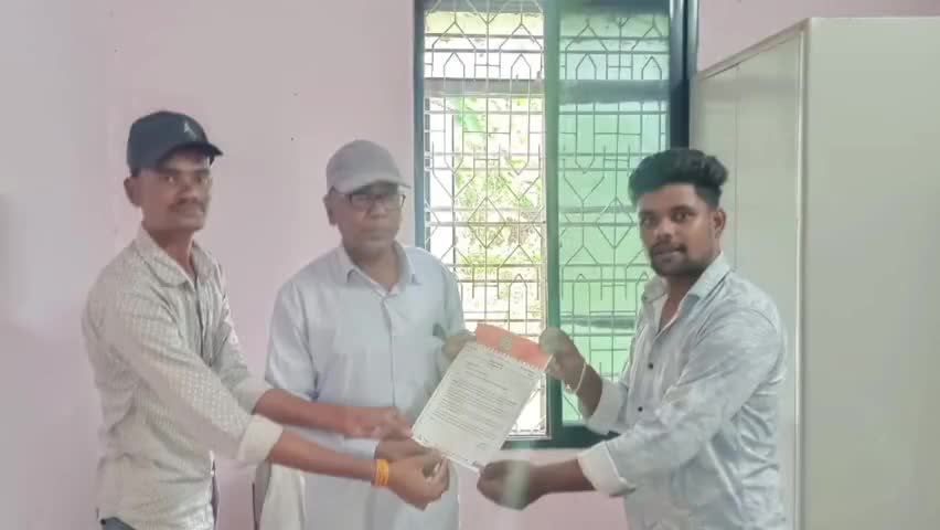 वणी: बोर्डा ते विरकुंड रस्त्याची तात्काळ दुरुस्ती करा, मनसेचे सार्वजनिक बांधकाम विभागाला निवेदन; आंदोलनाचा इशारा
