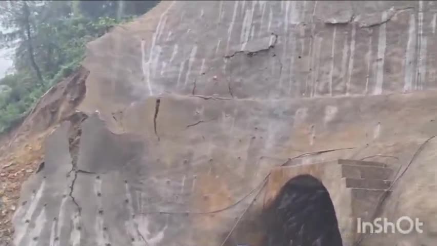 मंडी: निर्माणाधीन बिजनी टनल का एक हिस्सा गिरा, जान-माल का कोई नुकसान नहीं; मजदूरों ने भागकर बचाई जान