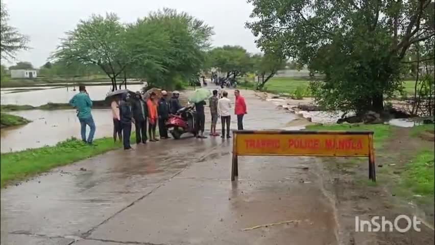 बिछिया: भारी बारिश से बिछिया-घुघरी मार्ग बाढ़ में डूबा, प्रशासन ने की वैकल्पिक व्यवस्था