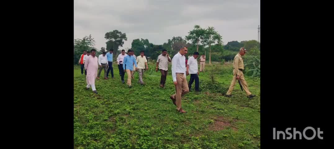 बेमेतरा: कलेक्टर रणबीर शर्मा ने नगर पंचायत दाढ़ी का किया व्यापक निरीक्षण दौरा
