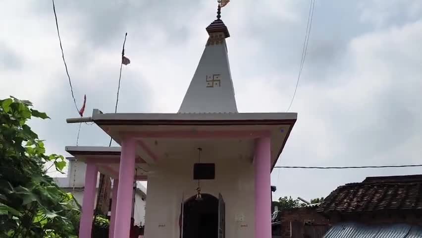जयसिंहपुर: रामचंद्रपुर गांव के नवदुर्गा माता मंदिर में प्राण प्रतिष्ठा आरती का कार्यक्रम हुआ संपन्न