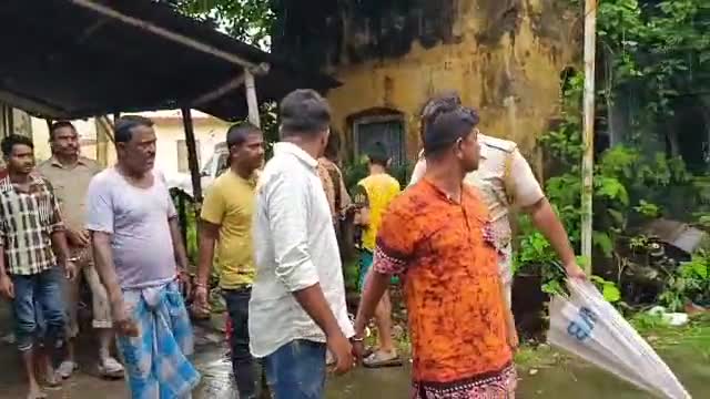 কালনা ১: মন্তেশ্বরে নিজের বিধানসভা এলাকায় আক্রান্ত মন্ত্রী ও গাড়ি ভাঙচুর, ধৃত 5 জনকে পেশ আদালতে
