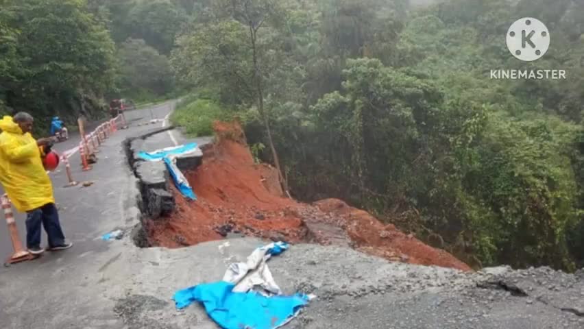 ಬೆಳಗಾವಿ: ಅನ್ಮೋಡ ಬಳಿ ಹೆದ್ದಾರಿ ಕುಸಿತ, ಬೆಳಗಾವಿ-ಗೋವಾ ಪ್ರಯಾಣ ಅಪಾಯಕಾರಿ!