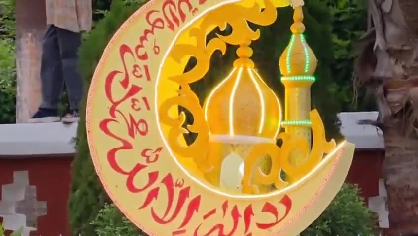 जगदीशपुर: मुहर्रम पर्व की 9वीं तारीख पर जगदीशपुर नगर में निकाली गई 24 आकर्षक छोटी ताजिया