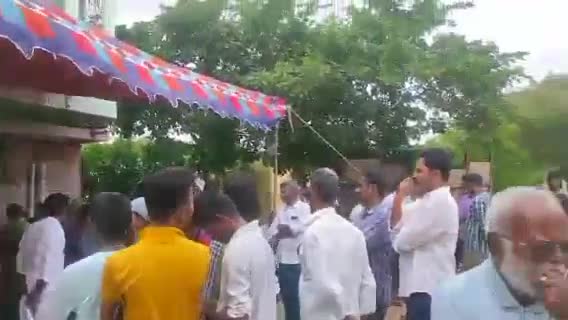 ధర్మవరం మండలం ఓబుల నాయన పల్లిలో కృష్ణా నదిలో మునిగి ఇంటర్ విద్యార్థి మృతి, స్వగ్రామానికి చేరిన మృతదేహం