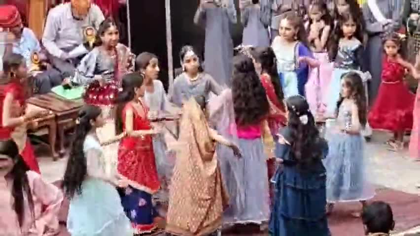 चुराह: कलहेल छिन्ज मेले में बालिकाओं ने दी बेहतरीन प्रस्तुति