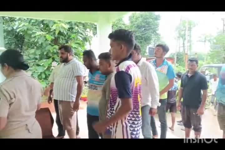 ଆଠମଲ୍ଲିକ: ଏକ୍ସପାୟାରୀ ମେଡ଼ିସିନ ବ୍ୟବହାରକୁ ନେଇ ହଣ୍ଡପା ମେଡ଼ିକାଲରେ ଉତ୍ତେଜନା, ଥାନାରେ ଅଭିଯୋଗ