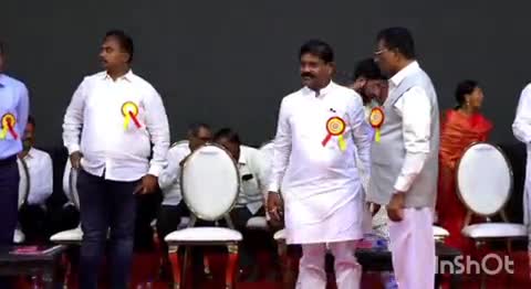 उमरगा: शहरातील ओमसाई मंगल कार्यालयात गुणवंत विद्यार्थी सत्कार व पुरस्कार वितरण सोहळा पार पडला