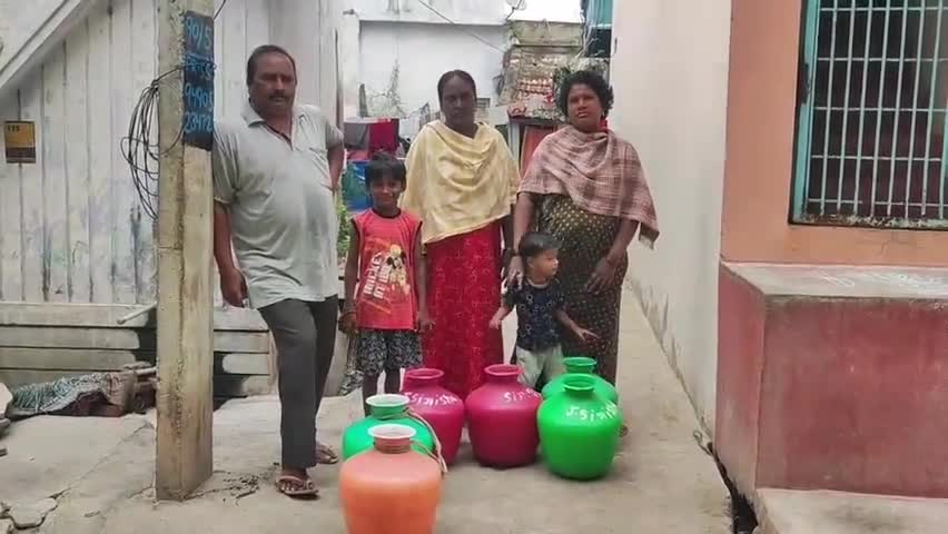 గిద్దలూరు: గిద్దలూరు నగర పంచాయతీ పరిధిలోని కొప్పువారి వీధిలో నీటి సమస్యతో ఇబ్బందులు పడుతున్నామని ప్రజలు ఆవేదన #localissue