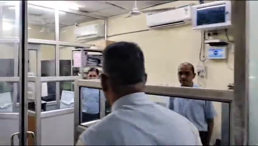देहरादून: सैनिक कल्याण मंत्री गणेश जोशी ने उपनल के मुख्य कार्यालय का किया औचक निरीक्षण, मचा हड़कंप
