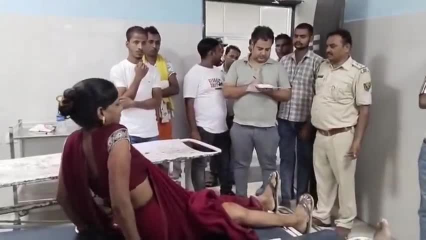 आरा: खजुरिया गांव में शराबी पति ने ईंट से तोड़ा पत्नी का पैर, मामला पहुंचा थाना
