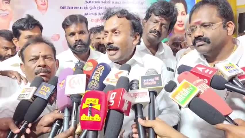 காஞ்சிபுரம்: போட்டித் தேர்வுகளில் வெற்றி பெற நேர மேலாண்மை மிக மிக அவசியம்- 
சின்ன காஞ்சிபுரத்தில் சைதை துரைசாமி பேட்டி