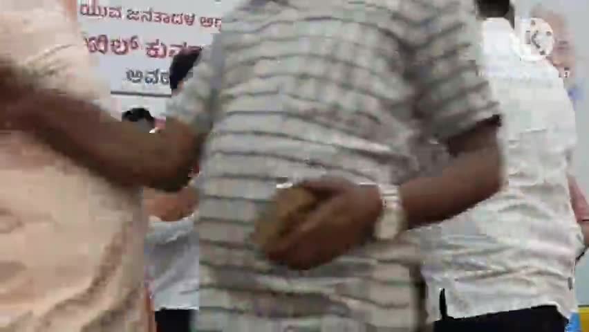 ಚಿಕ್ಕಬಳ್ಳಾಪುರ: 1996ರಲ್ಲಿ ಪ್ರಧಾನಿ ದೇವೇಗೌಡರು ರಾಜ್ಯಕ್ಕೆ ನೀಡಿದ ಕೊಡುಗೆ ಅಪಾರ: ನಗರದಲ್ಲಿ ಶಾಸಕ ರವಿಕುಮಾರ್