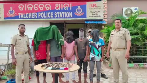 ତାଳଚେର ସଦର: ତାଳଚେର ନବ ମିଶ୍ର କଲୋନୀ ଗାୟତ୍ରୀ ମନ୍ଦିରରୁ ଚୋରି ଘଟଣାରେ ୫ ଗିରଫ