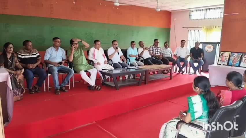 বিশ্বনাথ: জিলা বিজেপি কাৰ্যালয়ত আঞ্চলিক পঞ্চায়ত গঠনৰ প্ৰক্ৰিয়া সম্পৰ্কত সভা সম্পন্ন, সাংসদ আৰু বিধায়কৰ অংশগ্ৰহণ