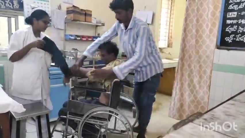 ఆదోని: వాల్మీకి నగర్ కు చెందిన వ్యక్తి పై దాడి చేసిన ఇద్దరు వ్యక్తులు