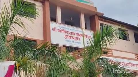 पाचोरा: शहरातील गिरड रोडवरील श्री गो. से. हायस्कूलमध्ये दि पाचोरा पिपल्स बॅंकेच्या संचालक निवडीची मतदार प्रक्रिया सुरू