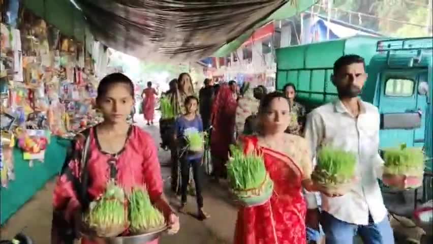 વડોદરા: ગૌરીવ્રતની પુર્ણાહુતી,જાગરણ કર્યા બાદ જ્વારાઓનું નદી જળાશયોમાં કુંવારીકાઓ દ્વારા વિસર્જન કરાયું