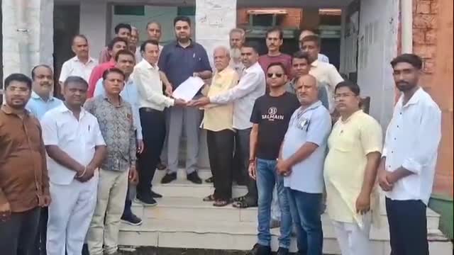 सोजत: माउंट आबू में पत्रकार के साथ हुई मारपीट के खिलाफ सोजत के पत्रकारों ने SDM को मुख्यमंत्री के नाम दिया ज्ञापन