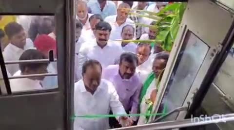 భూపాలపల్లి: మారుమూల గ్రామాల ప్రజల రవాణా కోసం ఆర్టీసీ బస్సులు ప్రారంభం: ఎమ్మెల్యే గండ్ర