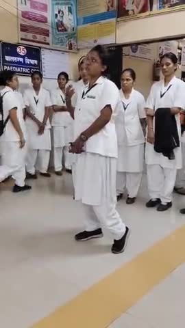 दिनांक 11 जुलै 2025 रोजी जिल्हा रुग्णालय बुलढाणा येथील शासकीय नर्सिंग महाविद्यालयातील प्रशिक्षणार्थीने  जागतिक लोकसंख्या दिन 11 ते 18 जुलै 2025 सप्ताह दिनाच्या निमित्ताने बाह्य रुग्णालयात गित गायन, नाटीका पोस्टर प्रदर्शनद्वारे केली जनजागृती