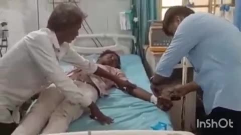सिरोही: वीरवाड़ा गांव में छत पर मजदूरी करते समय नीचे गिरा मजदूर, गंभीर हालत में सिरोही के ट्रॉमा सेंटर में कराया गया भर्ती