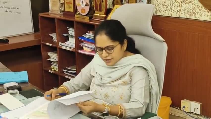 प्रतापगढ़: जिला कलेक्टर डॉ. अंजली राजोरिया ने जिले में आवासीय क्षति होने पर क्षतिपूर्ति हेतु दी प्रशासनिक स्वीकृति