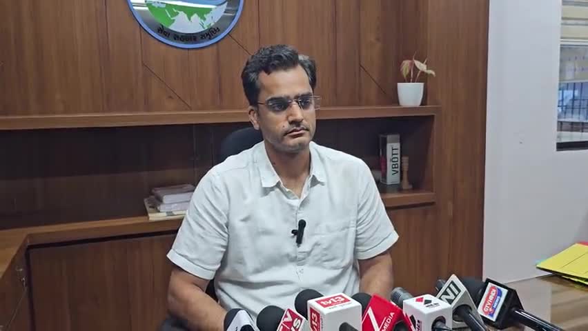 વાપી: શહેરની મહા નગરપાલિકામાં સિમાંકન વિશે કમિશનરે માહિતી આપી