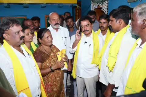 కళ్యాణదుర్గం: నూతిమడుగు, రాంపురం గ్రామాల్లో సుపరిపాలనలో తొలి అడుగు కార్యక్రమాన్ని నిర్వహించిన MLA సురేంద్రబాబు, ప్రజా సమస్యలపై ఆరా