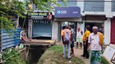 सिलाव: नालंदा: सारिलचक मोड़ के पास ज्वेलरी दुकान का शटर तोड़कर चोरी, पुलिस जांच में जुटी