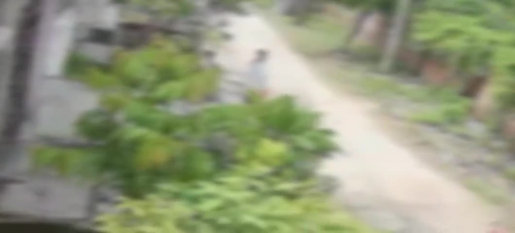 कानपुर: चकेरी में किताब लेने निकली युवती के साथ शोहदे ने की छेड़छाड़, घटना सीसीटीवी में कैद