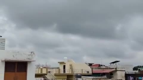 झांसी: जिले में 19 जुलाई तक तेज बारिश का अलर्ट, बंगाल की खाड़ी से उठे बादल पूरे बुंदेलखंड को करेंगे कवर