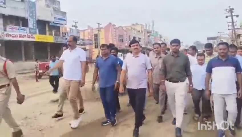 అశ్వారావుపేట: మార్నింగ్ వాక్‌లో అభివృద్ధి పనులు పరిశీలించి, ప్రజలతో ముచ్చటించిన మంత్రి పొంగులేటి