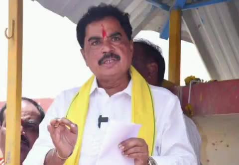 కళ్యాణదుర్గం: అర్హులందరికీ ఇంటి స్థలాలు, పెన్షన్లు మంజూరు చేయిస్తాం: పోలేపల్లిలో ఎమ్మెల్యే సురేంద్రబాబు