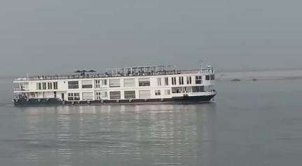 Worlds #LongestRiverCruise MV Ganga Vilas sailed to Sultanganj from Munger today