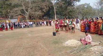 MV Ganga Vilas tourists enjoys cultural performances at Sri Surjya Pahar.#longestrivercruise