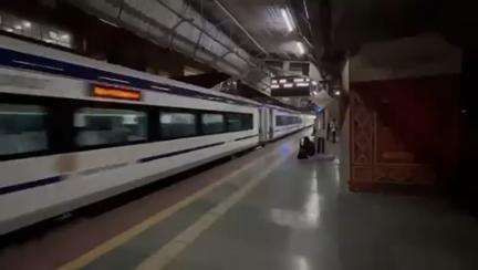 9th Vande Bharat reaches Mumbai for testing. 

#AmritKaal