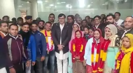 #टोहाना। विकास एवं पंचायत मंत्री श्री देवेंद्र सिंह बबली ने पंचायत समिति के निर्वाचित अध्यक्ष व उपाध्यक्ष को दी जीत की बधाई