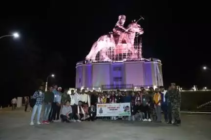 #YuvaShakti is creating unforgettable memories! 

Students from Maharashtra under #EkBharatShreshthaBharat #YuvaSangam visited Marjing Polo Statue