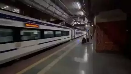 9th Vande Bharat reaches Mumbai for testing. 

#AmritKaal