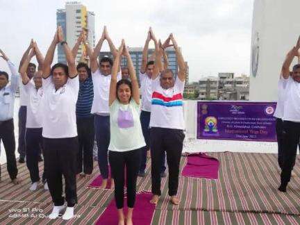 On 21st June 2022 all Regional offices of #EPFO celebrated International Day of Yoga. A pic of the celebration is posted here. #YogaForHumanity #IDY2022 #InternationalYogaDay #AmritMahotsav