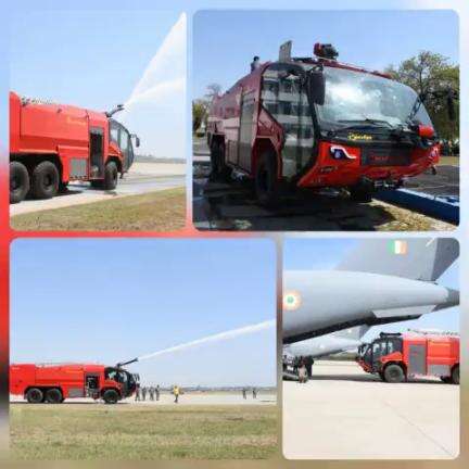 Celebrating #AtmanirbharBharat spirit!🇮🇳

The #IAF proudly receives its first indigenously designed Crash Fire Tender, a testament to India's self-reliance in defense manufacturing.