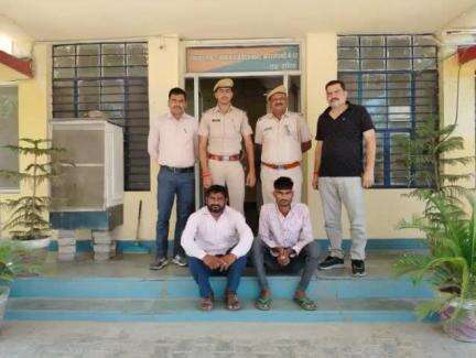 जिला कोटा ग्रामीण पुलिस की #चोरी की #वारदातो पर #कार्यवाही_लगातार_जारी 

पुलिस थाना सुकेत ने चोरी हुए डंपर को #बरामद करते हुए, 02 अपराधियों को #गिरफ्तार करने में हासिल की सफलता #PoliceRajasthan #karansharmarps #IgpKot