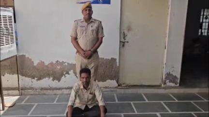 #थाना मेड़तारोड़ः- गश्त के दौरान एक आरोपी गरीबराम से 2.34 ग्राम स्मैक बरामद कर गिरफ्तार किया गया।
