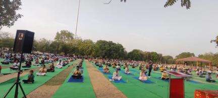 In celebration of #InternationalYogaDay, a full dress rehearsal was held today at the Sector 12 Sports Complex in #Faridabad, organized by the District Administration and AYUSH Department. #moayush