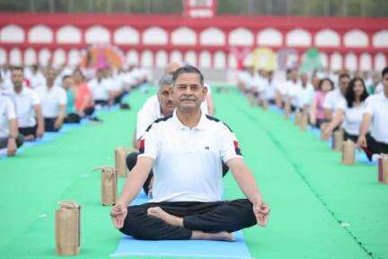 Eight lakh NCC cadets perform yoga across the country on 10th International Day of Yoga

#IDY2024 #YogaDay2024 #YogaForAll #InternationalDayofYoga