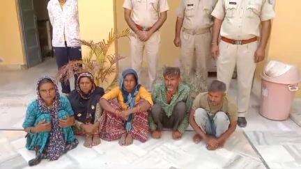 #Didwana-Kuchaman Police
#PS मकराना: अंतर्राज्यीय पारदी गैंग के पांच सदस्यों कोे रेल्वे स्टेशन, मकराना के पास से पुलिस थाना मकराना की टीम द्वारा किया गया दस्तयाब।