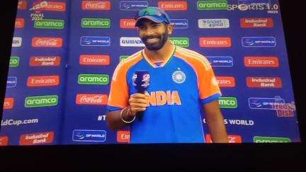 Jasprit Bumrah was absolutely breathtaking with the ball for #TeamIndia & won the Player of the Tournament award